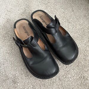 Alegria Black Leather Mary Jane Clogs